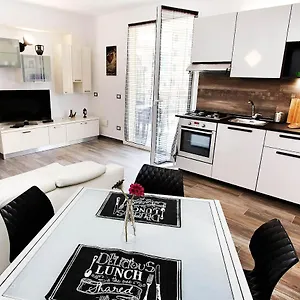 Macaia Apartment